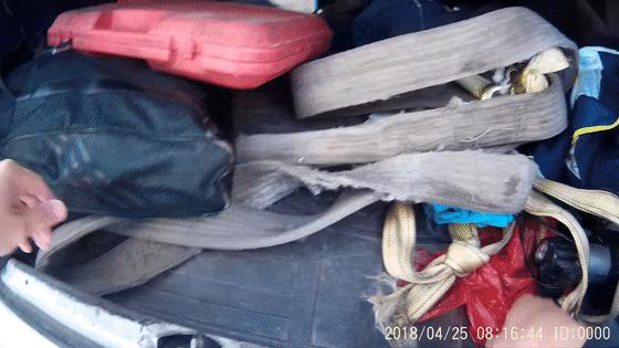 套牌被扣12分驾驶证会暂扣么,驾驶证漏检开车交警抓到怎么处罚