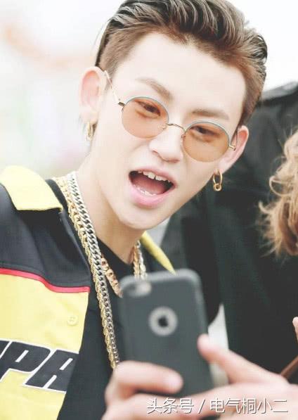 尤长靖学蔡徐坤青春的花路,小王子尤长靖蔡徐坤