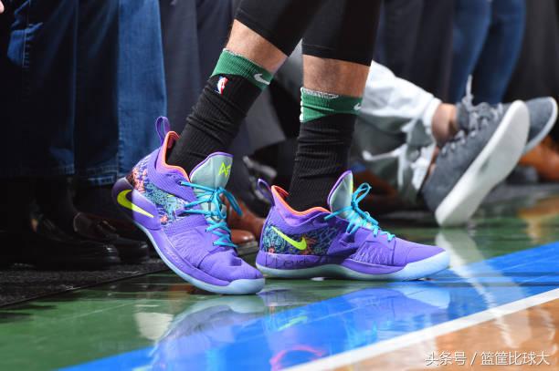 鏇煎反绮剧鐞冮瀷鎵撶悆瑙嗛,鏇煎反绮剧婀栦汉涓撳満鐞冮瀷