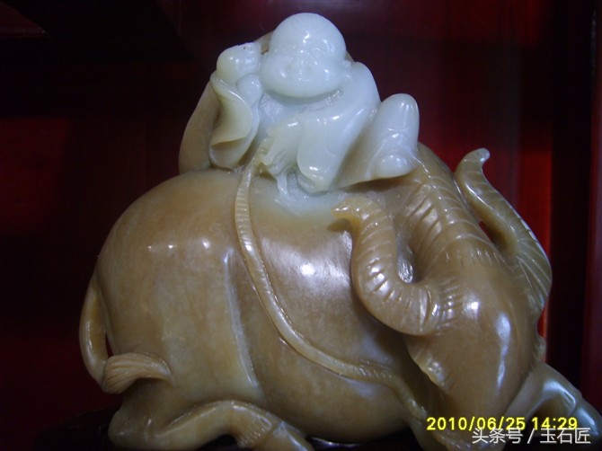 岫玉雕刻的鱼摆件放在哪里好,国玉岫玉雕刻摆件