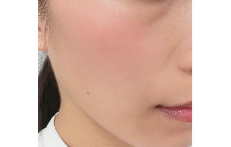 彩妆夏季限定腮红色号搭配图片,小长假美妆出行