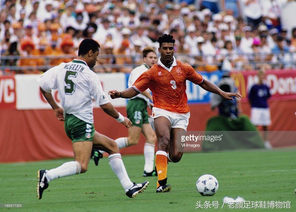 1970年世界杯足球鞋,2006世界杯猎鹰足球鞋