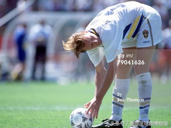 1970年世界杯足球鞋,2006世界杯猎鹰足球鞋