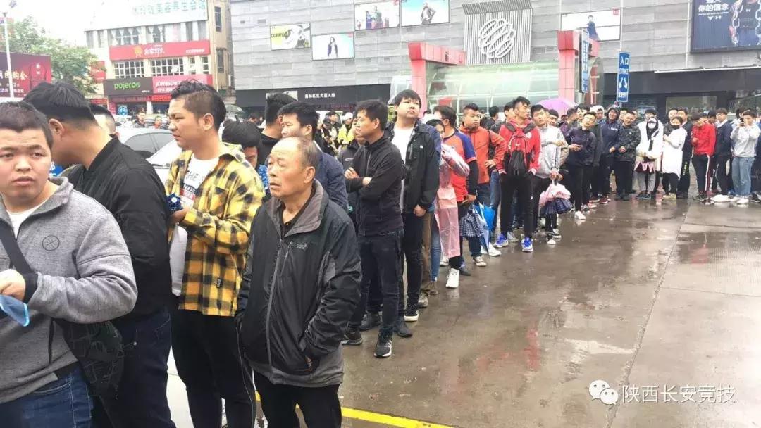 感动！球迷写给陕西长安竞技的文章与诗歌！