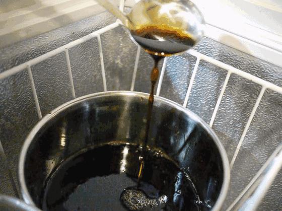 曾经的美食帝国强势回归，建设路要火了！