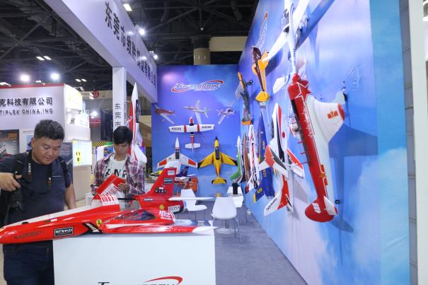 市场饱和了年轻人怎么办,市场萧条应该做什么