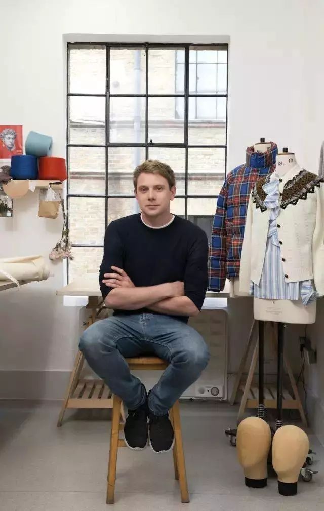 斗志旺盛的我们又来一波：当红联名春夏新品的真人版测评！