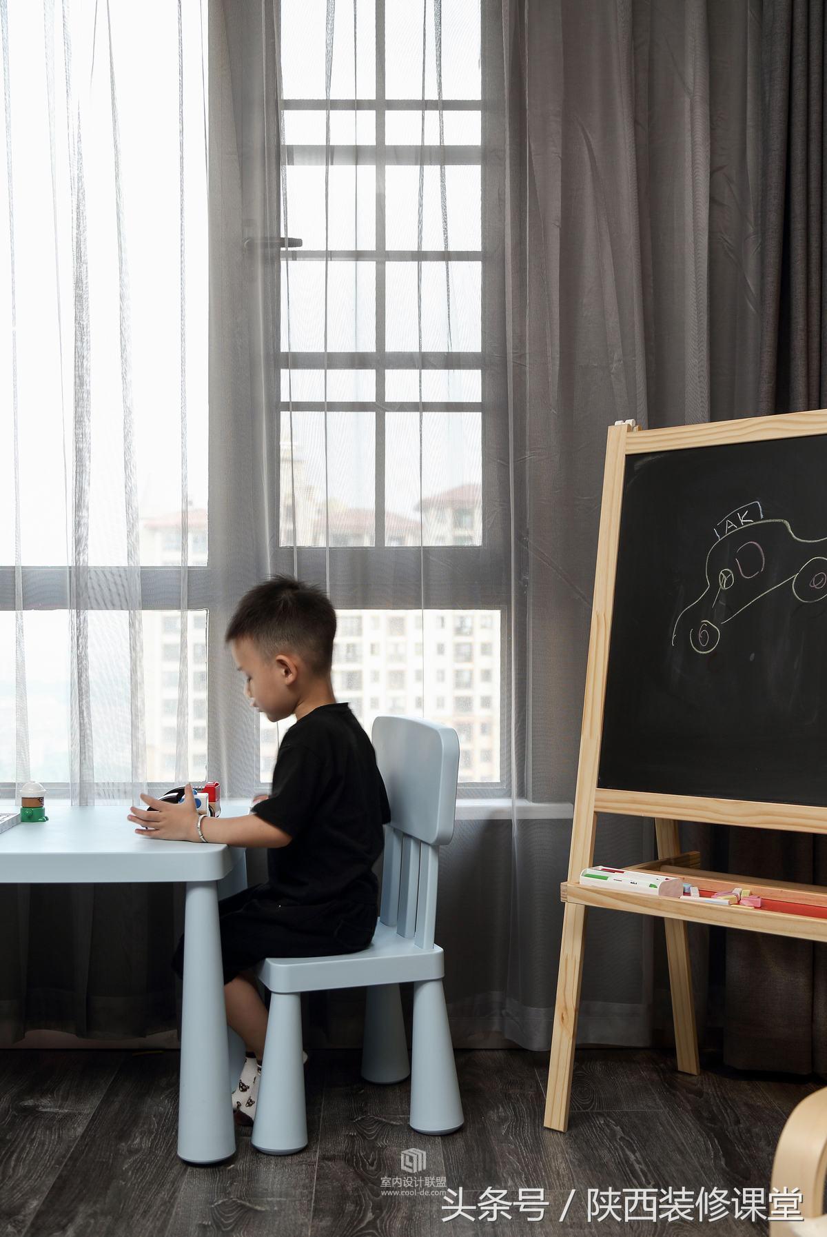 装修风格黑白灰两室两厅,黑白灰现代高级装修全屋搭配