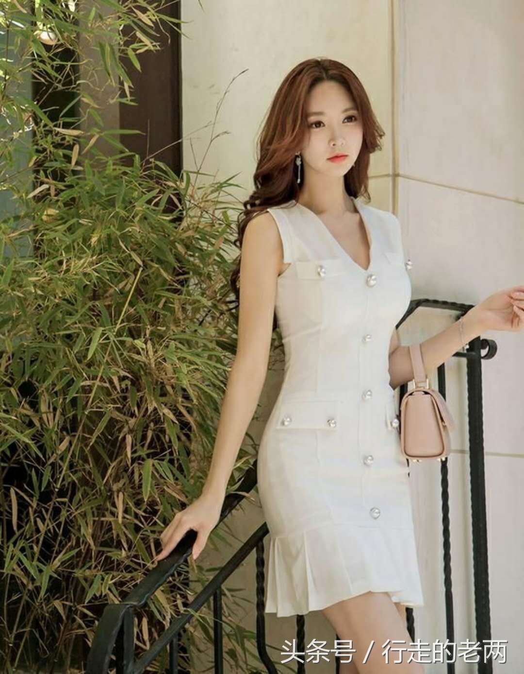 mac口红推荐少女,女孩涂mac口红视频