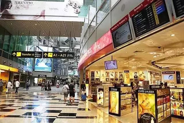 胡志明机场免税店必买的化妆品,机场免税店有什么东西值得买