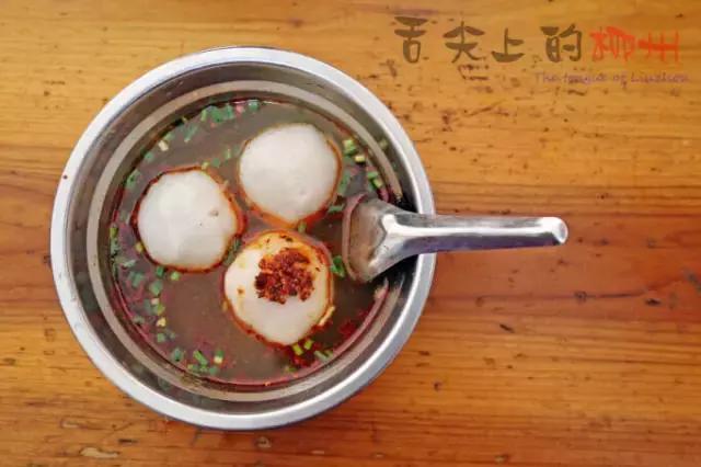 一碗螺蛳粉爱上一座城,一碗螺蛳粉只吃一半