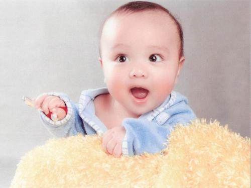 哺乳期奶水不足又不吃奶粉咋办,哺乳期奶水不足吃阿胶糕有用吗