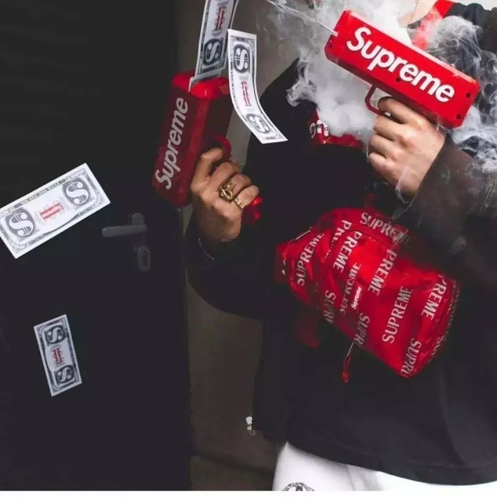 supreme怎么做视频,supreme五种穿法