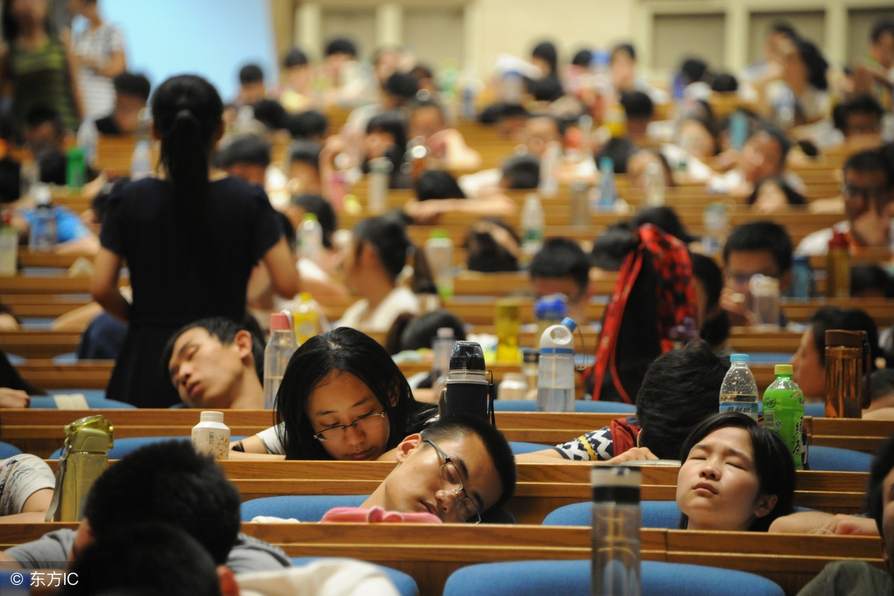 今天这个老师给我上了一课，我觉得值