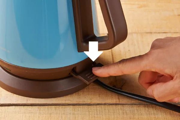 日本可以烧水的热水壶,很方便实用的一款热水壶