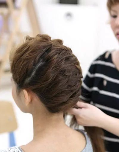 蜈蚣辫扎法教程,蜈蚣辫怎么扎比较不容易散