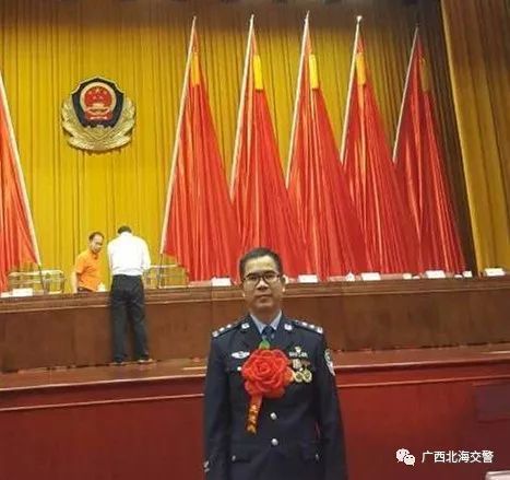 五一劳动奖章先进事迹公安民警,广西北海交警郑明