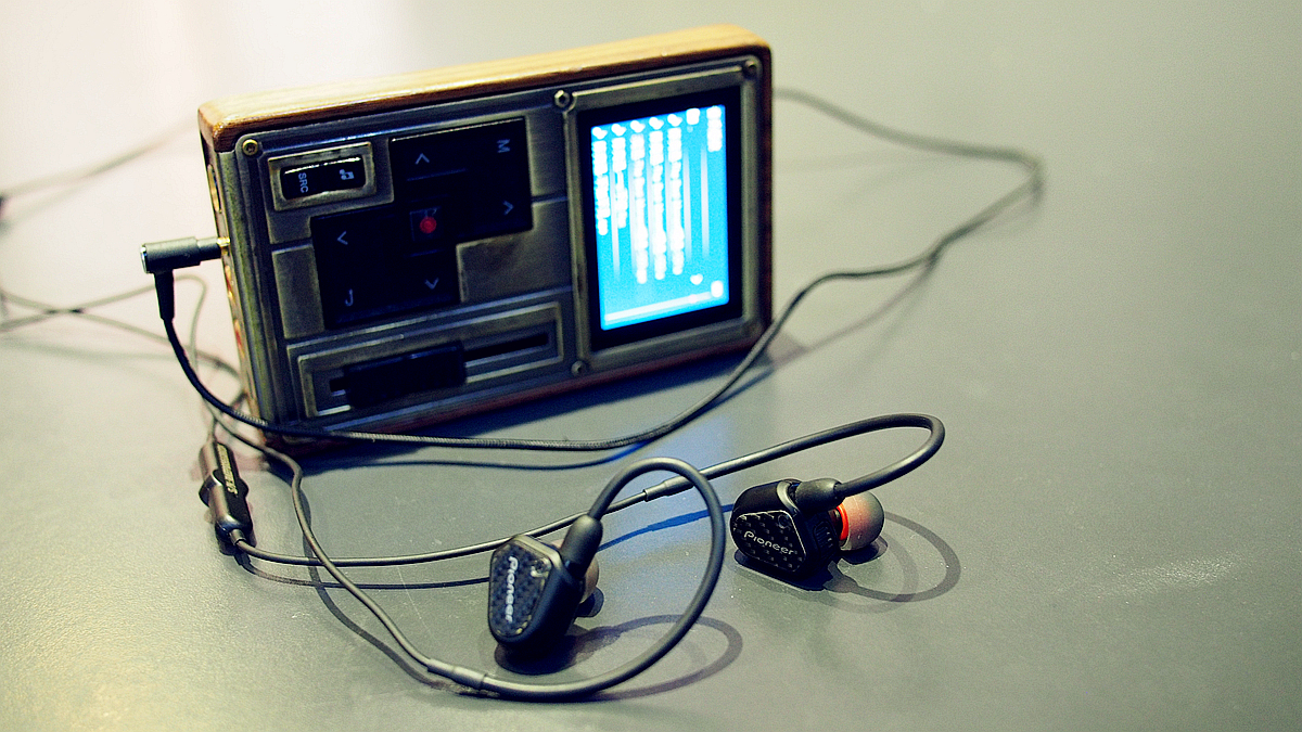 动圈式耳机煲机前后区别大吗,双动圈耳机和单圈哪个效果好