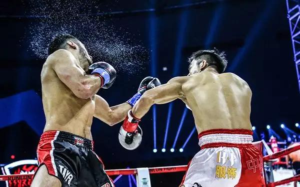 这人有毒!跟他打过的人下场怎么这么惨?