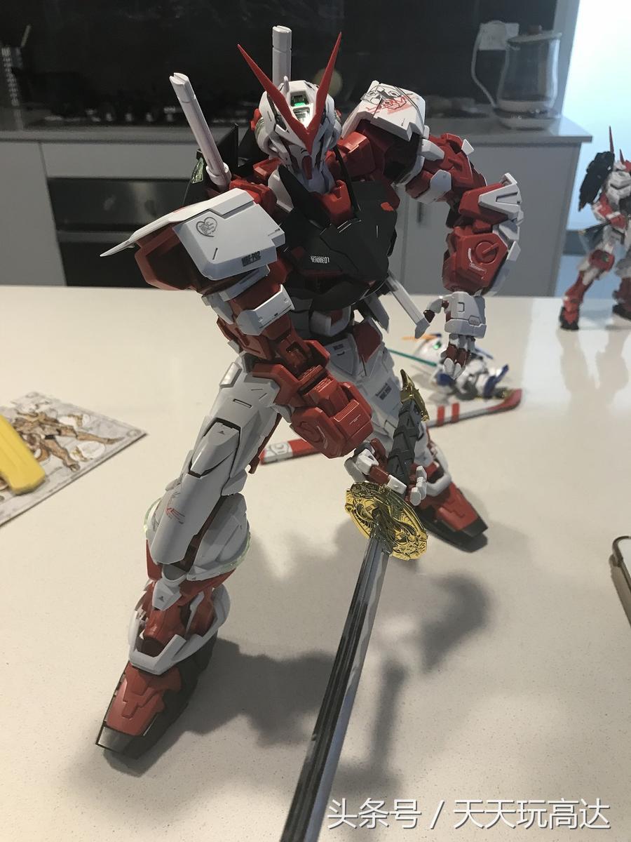 鍘熻壊鐗堝啣鐣屼笁宸ㄥご,鍐ョ晫涓夊法澶寸孩椋為緳