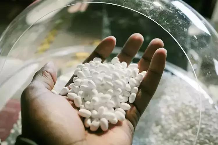 现在社会人的标配，都是脚踩爆米花了？