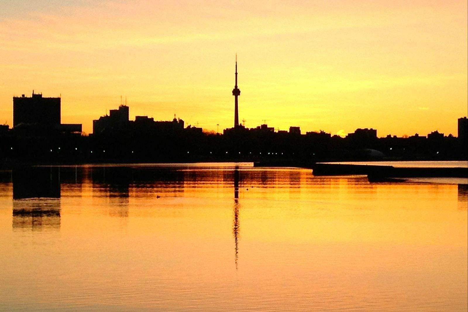 多伦多和温哥华，两个互相看不上眼的城市谁更好？