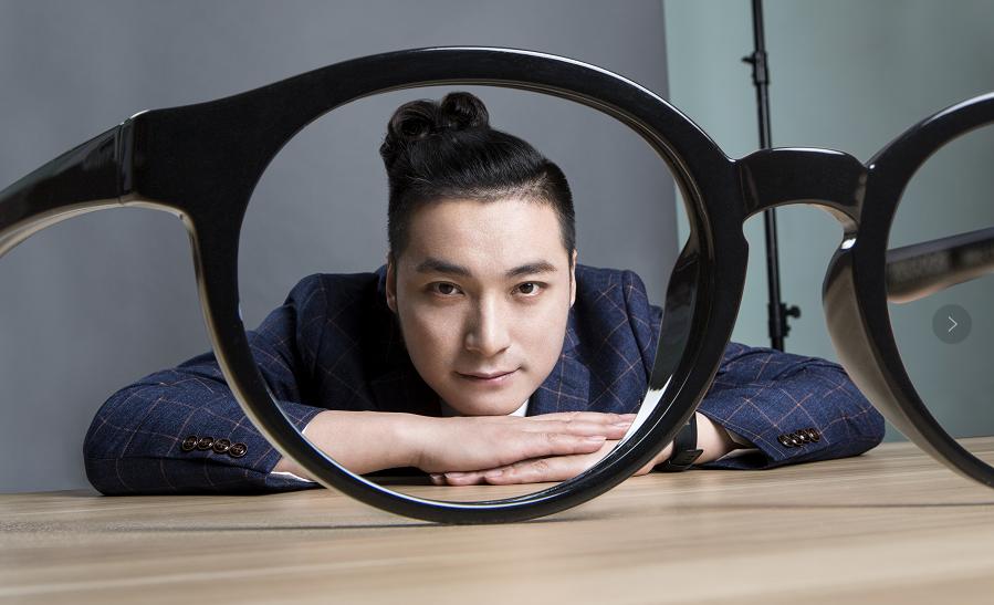 走在古典与时尚的路上,行走在古典与时尚的时候