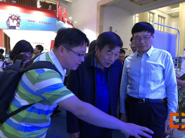 郑州二中亮相全国基础教育信息化应用展示交流活动现场带来独一无二的精彩