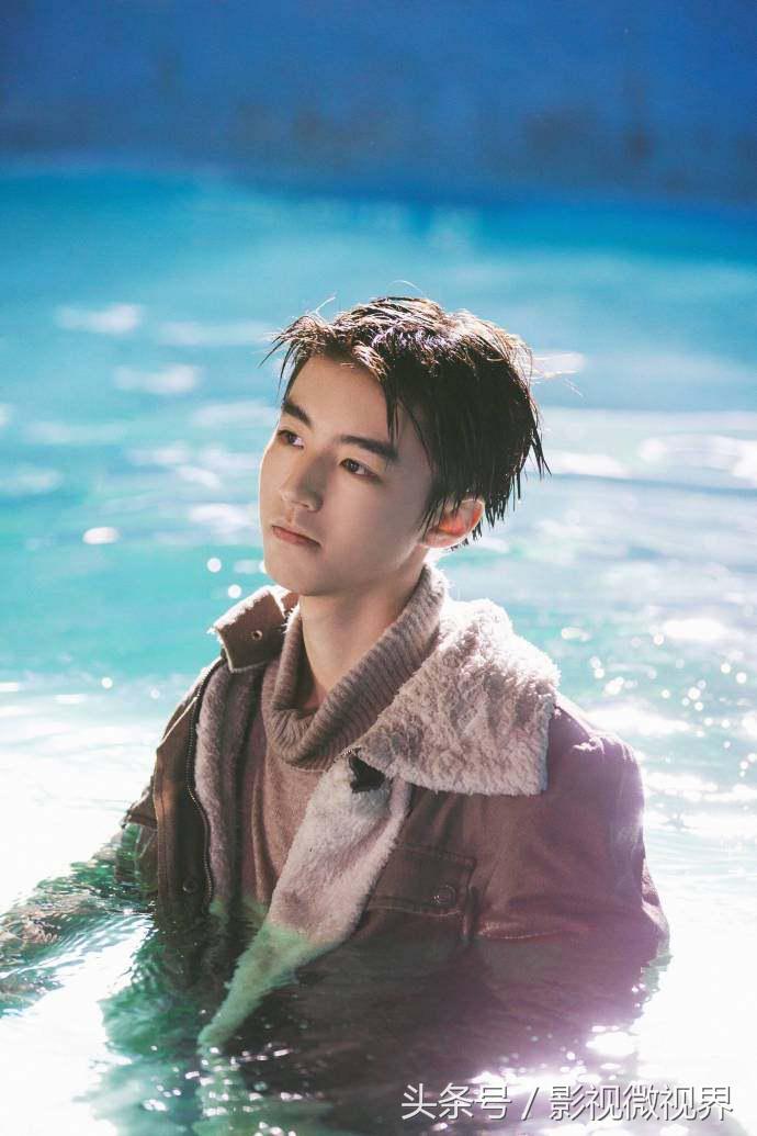 黄子韬迪丽热巴蜡像,黄子韬鹿晗真实照