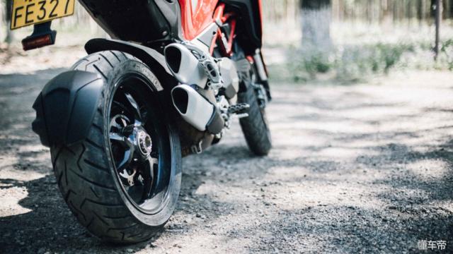 mts1200和1200s的区别,mts1200对比s1000xr