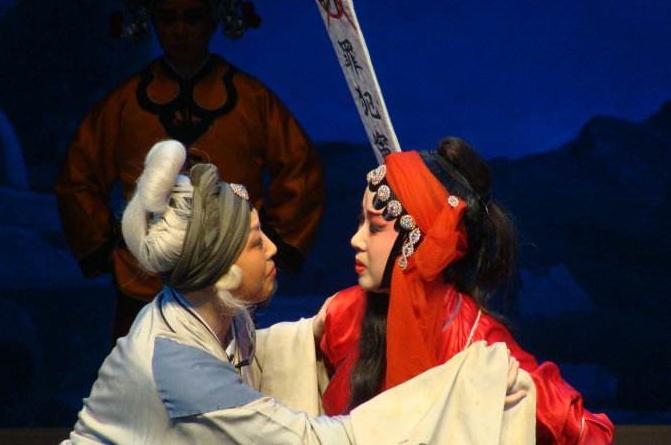 窦娥临死前为什么要发三桩毒誓,窦娥临终前为什么下三桩毒誓