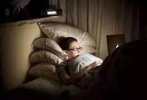 经常熬夜记忆力下降怎么快速恢复,记忆力差该怎么有效的学习