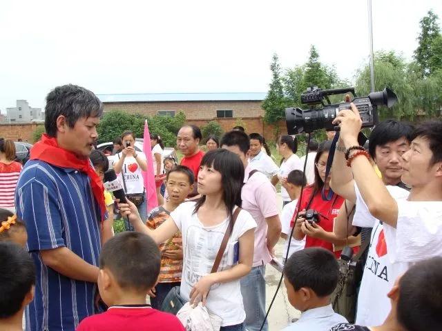 星艺装饰愿景,星艺装饰爱心基金