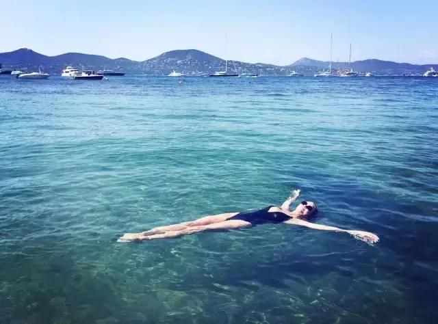 明星都用什么大牌美妆,所有女明星都用什么护肤品