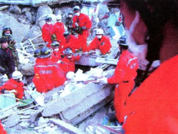 汶川地震十年了我们该怎么办,汶川地震十年后我们在路上