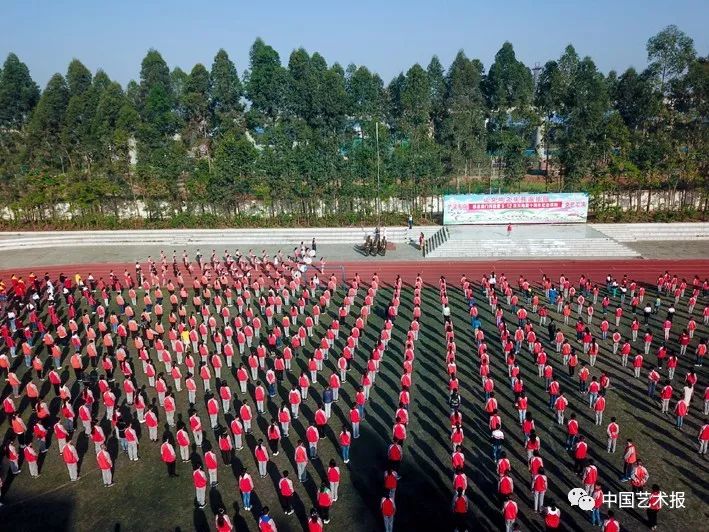 汶川大地震志愿者影集,汶川十年影像
