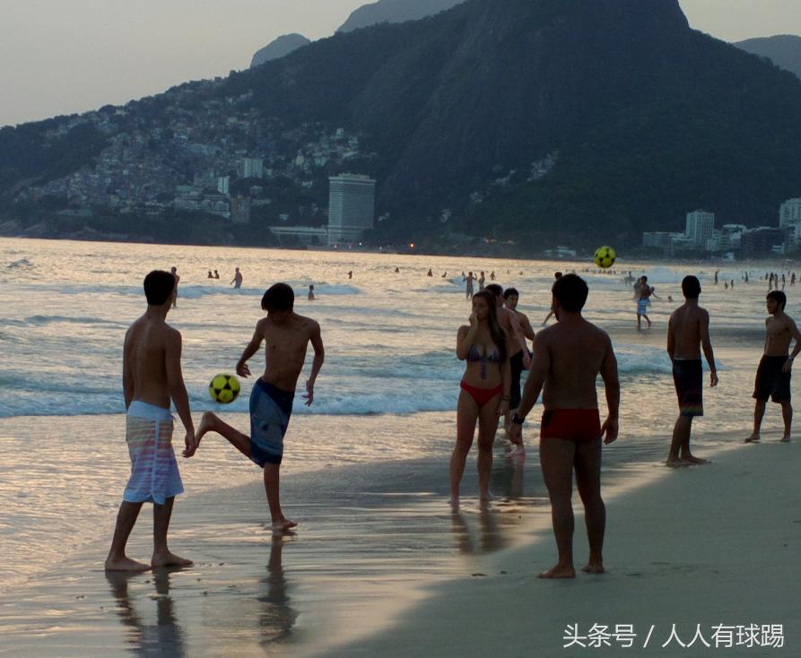 里约热内卢上帝之肩,上帝第七天里约热内卢