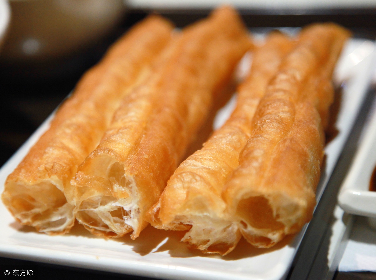 做油条用的是白矾还是明矾,做油条用明矾的方法是什么