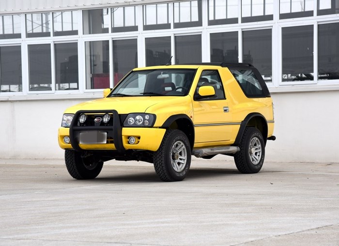 陆风仿路虎还是路虎,陆风x8和陆风x9哪个好