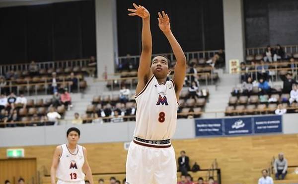 中非混血丘天,中非混血儿丘天