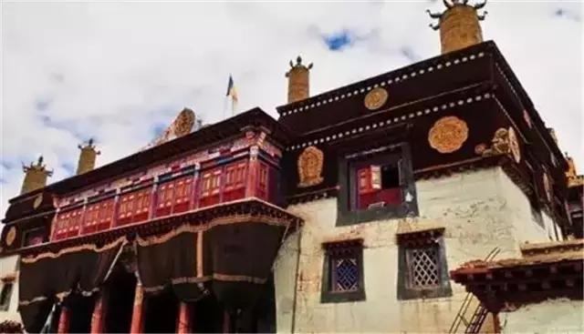 端午甘孜锅庄晚会哪些地方有,甘孜避暑三日游最佳攻略