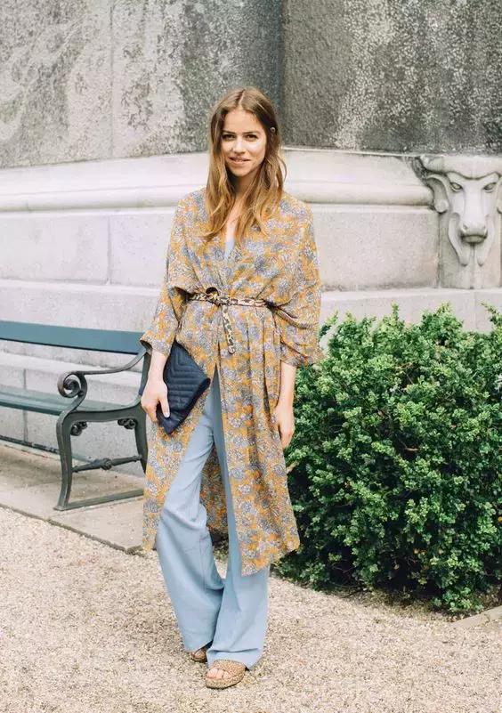 今年流行穿裤子还是裙子呢,今年流行裤子裙子一起穿