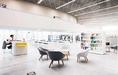 成都49中高考第一名,成都市四十九中喜报