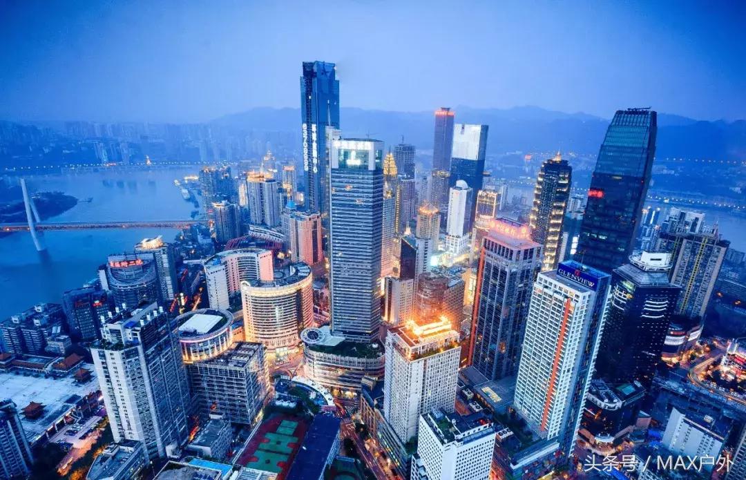 抖音上值得去的旅游景点,五色神湖景区