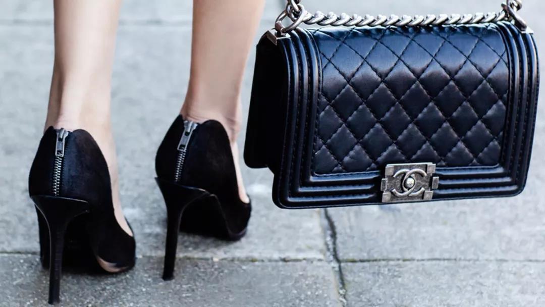 除了房价还有什么东西比较真实,chanel包包均价