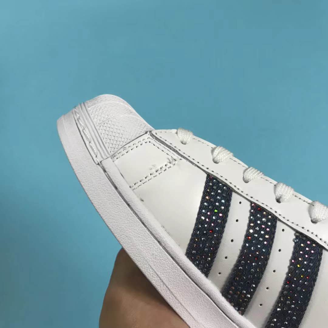 阿迪达斯adidas新款鞋限量,阿迪达斯adidas正品折扣