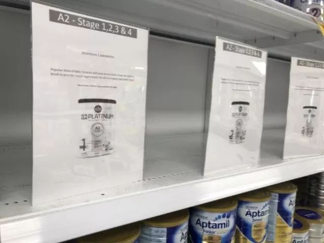 还在高价买各种金装铂金奶粉？！不要被奶粉公司的营销手段骗了！