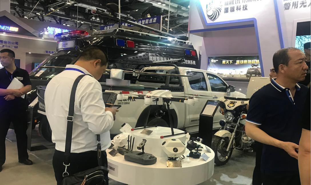 众星齐聚珠海航展,警博会新式装备