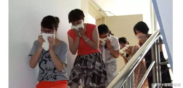 灭火器的使用方法和逃生技巧演练,怎么样正确使用灭火器灭火