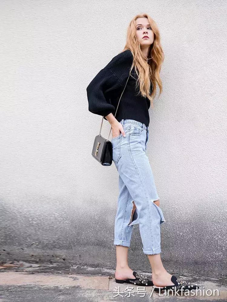 平底拖鞋太火热下面这几款最时髦,又百搭又舒服的拖鞋